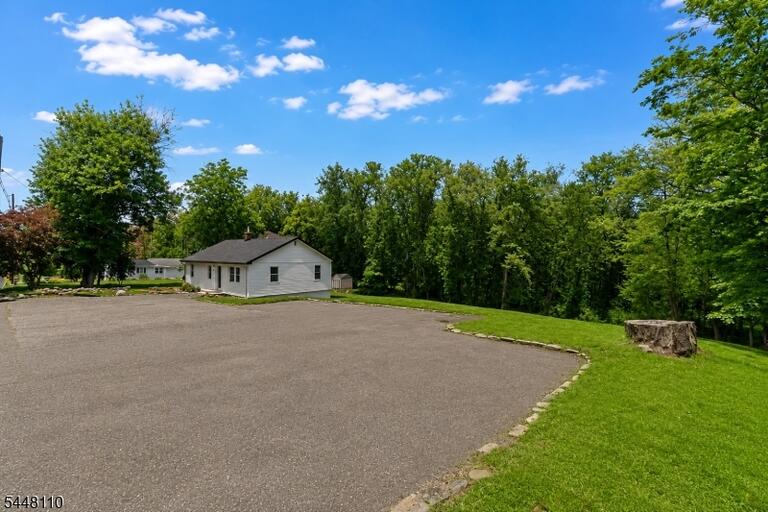 Property listing MLS 4049833 photo 24