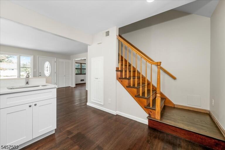 Property listing MLS 4049902 photo 13