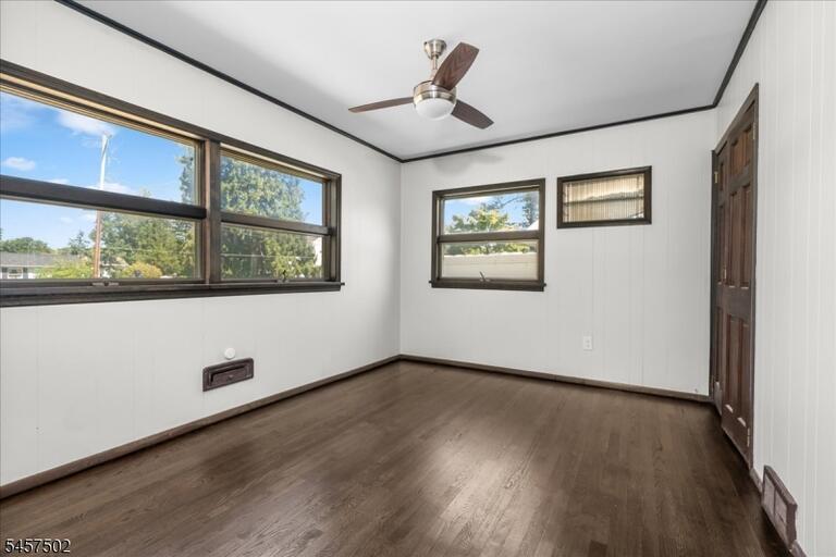 Property listing MLS 4049902 photo 17