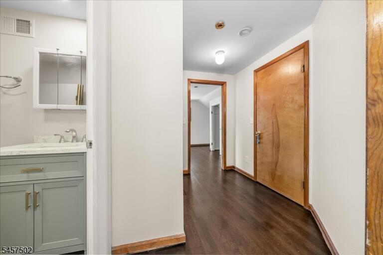 Property listing MLS 4049902 photo 28