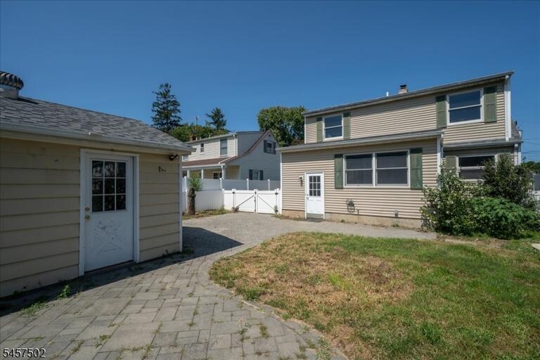 Property listing MLS 4049902 photo 41