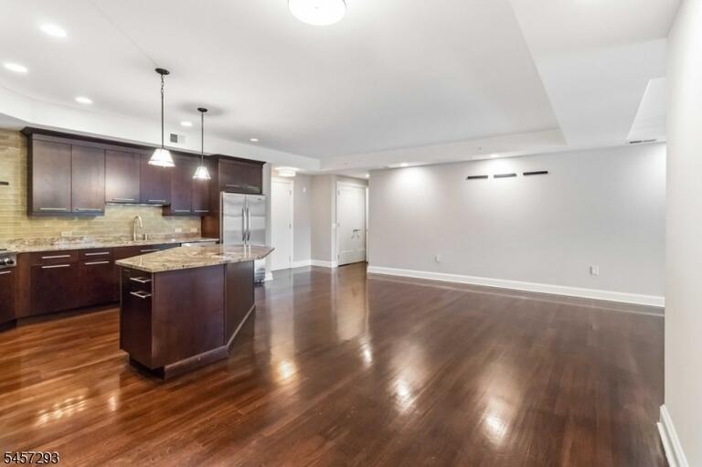 Property listing MLS 4049916 photo 6
