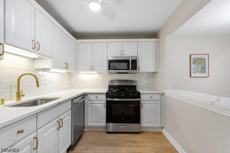 Property listing MLS 4049944 photo 13