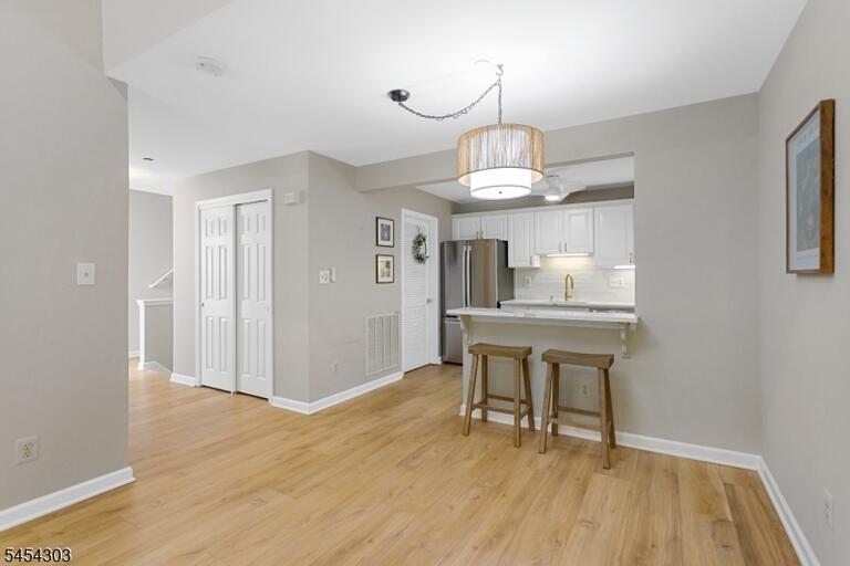 Property listing MLS 4049944 photo 9