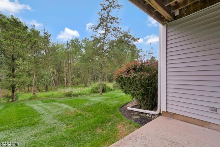 Property listing MLS 4049951 photo 17