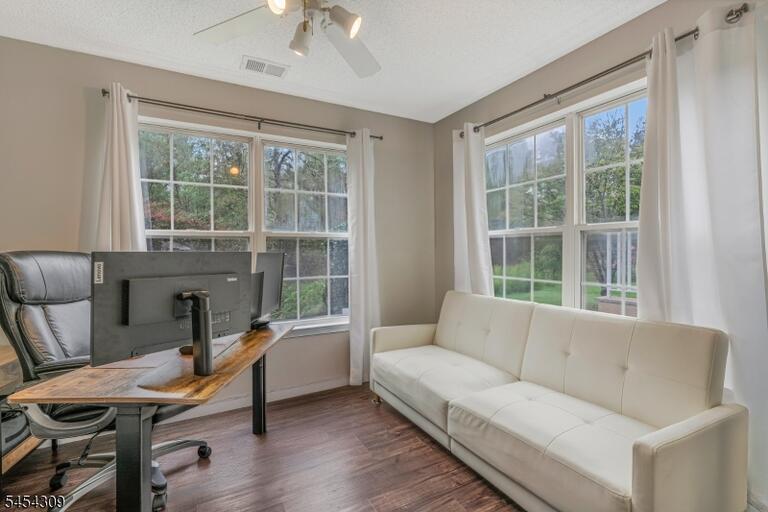 Property listing MLS 4049951 photo 9