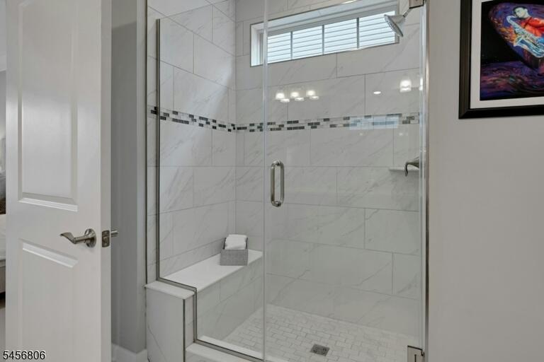 Property listing MLS 4050045 photo 20