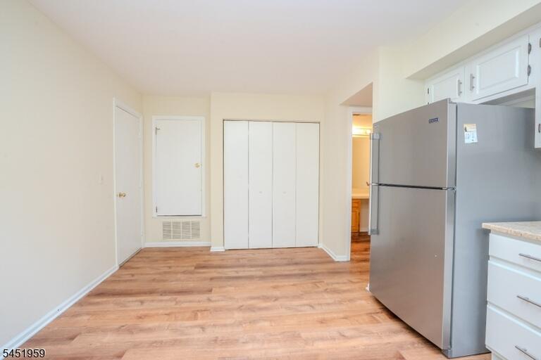 Property listing MLS 4050046 photo 13