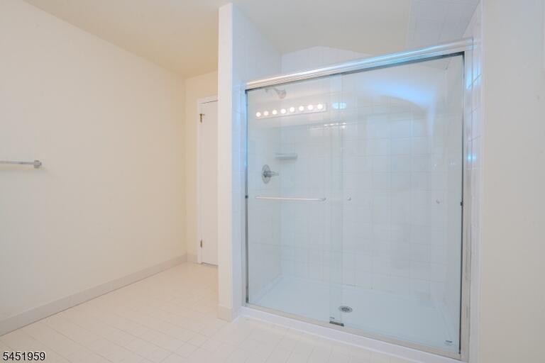 Property listing MLS 4050046 photo 26