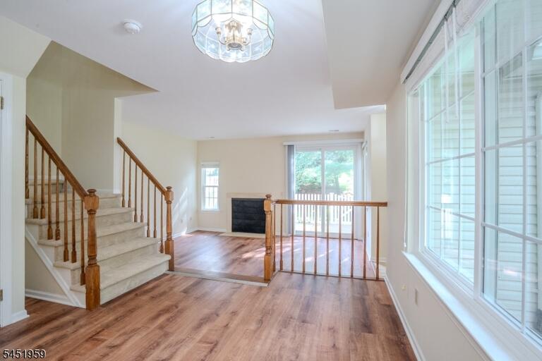 Property listing MLS 4050046 photo 6