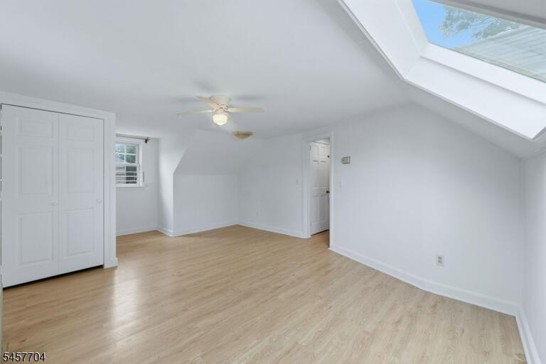 Property listing MLS 4050072 photo 11
