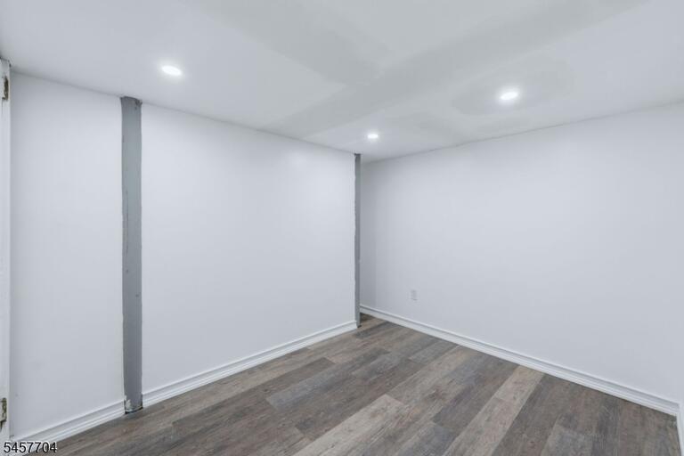 Property listing MLS 4050072 photo 15