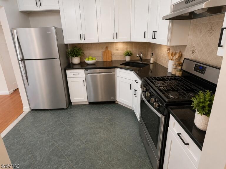 Property listing MLS 4050076 photo 7