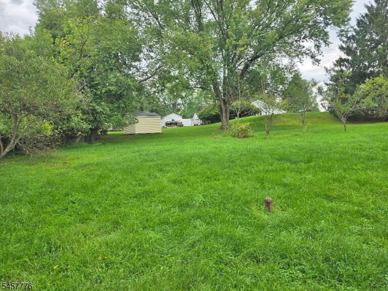 Property listing MLS 4050123 photo 18