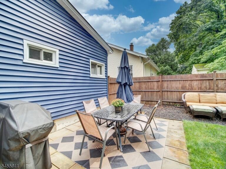 Property listing MLS 4050174 photo 5