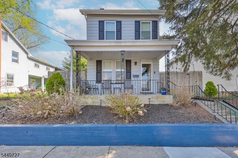 Property listing MLS 4050226 photo 2