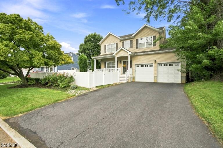 Property listing MLS 4050286 photo 24