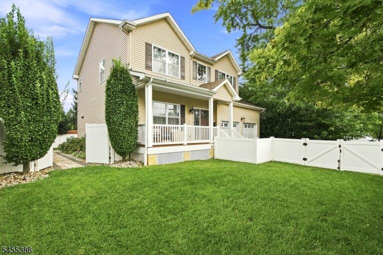 Property listing MLS 4050286 photo 25