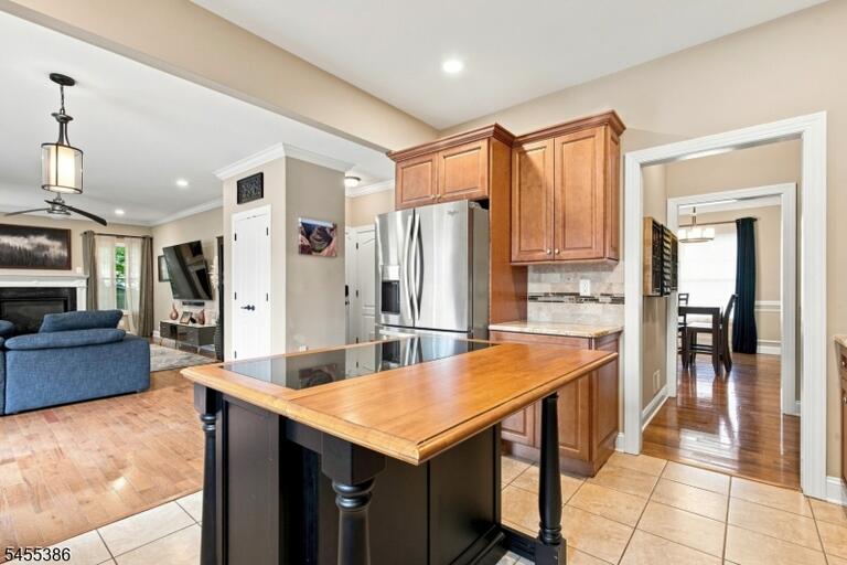 Property listing MLS 4050286 photo 8