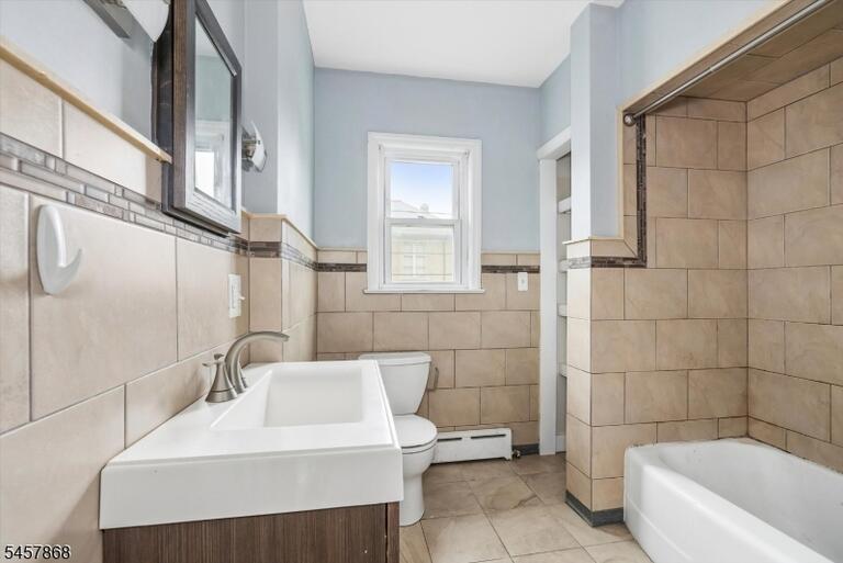 Property listing MLS 4050408 photo 28