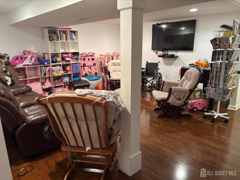 Photo 35 of 105 Howard Avenue, Edison NJ 08837, Edison, NJ