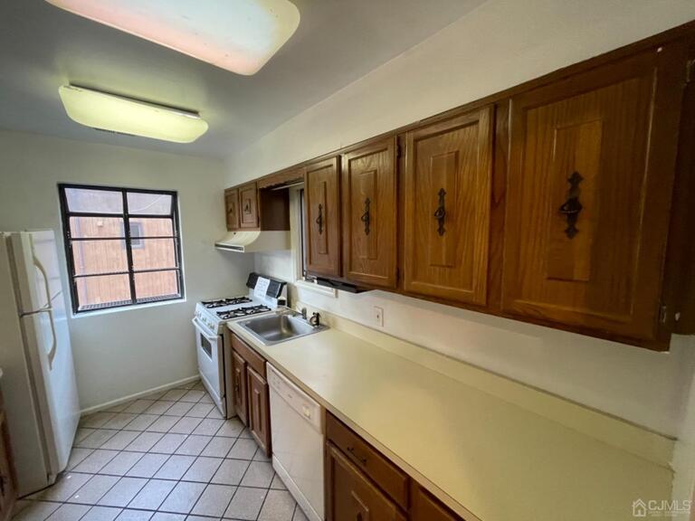 Photo 11 of 81 Redmond Street, New Brunswick NJ 08901, New Brunswick, NJ