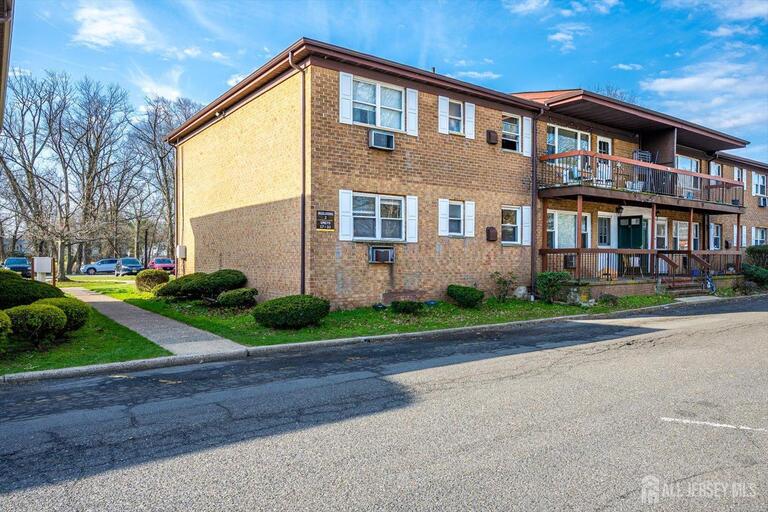 Photo 20 of 55 Gill Lane # 32, Iselin NJ 08830, Iselin, NJ
