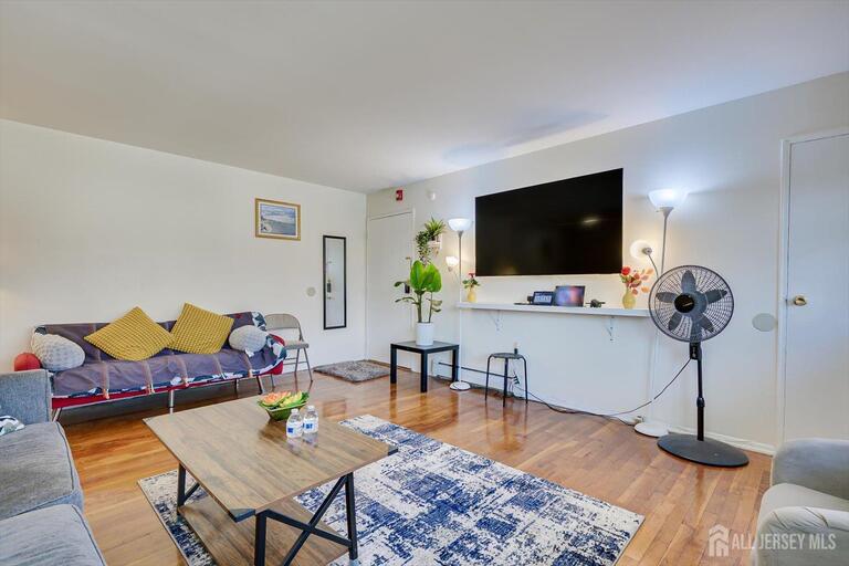Photo 4 of 55 Gill Lane # 32, Iselin NJ 08830, Iselin, NJ