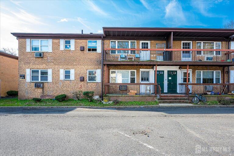 Photo 18 of 55 Gill Lane # 32, Iselin NJ 08830, Iselin, NJ
