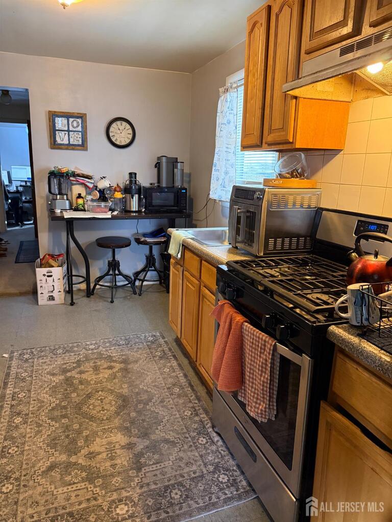 Photo 3 of 31 Edwin Street, Carteret NJ 07008, Carteret, NJ