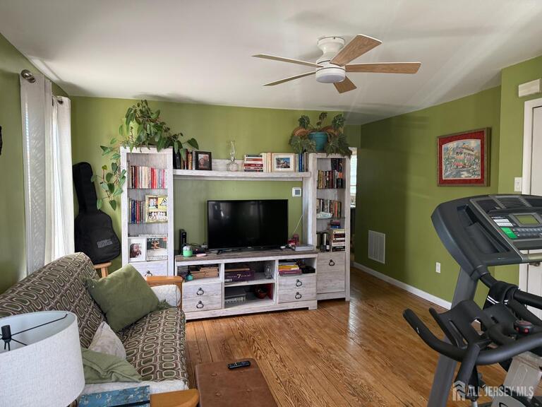 Photo 5 of 31 Edwin Street, Carteret NJ 07008, Carteret, NJ