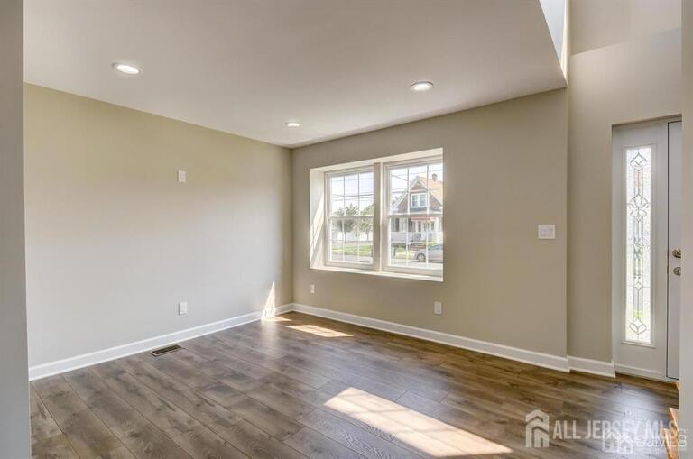 Photo 21 of 117 Dorothy Street, Carteret NJ 07008, Carteret, NJ