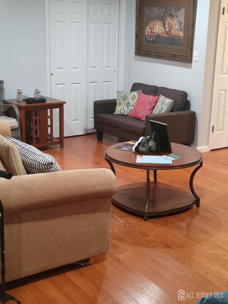 Photo 5 of 1002 Hidden Village Drive, Perth Amboy NJ 08861, Perth Amboy, NJ