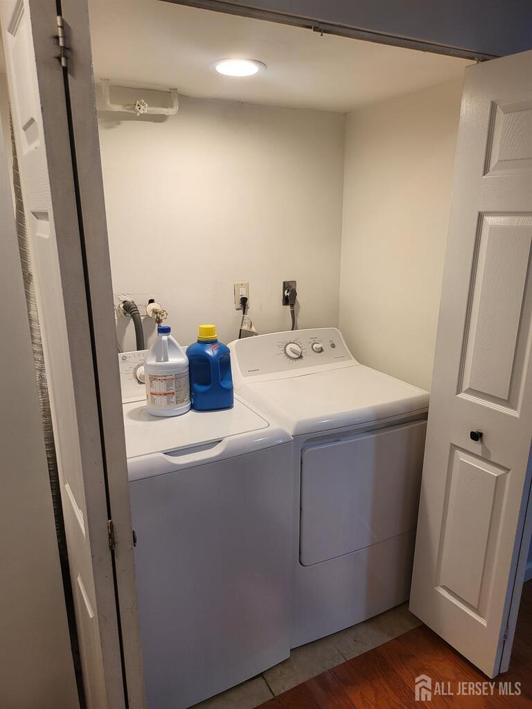Photo 7 of 1002 Hidden Village Drive, Perth Amboy NJ 08861, Perth Amboy, NJ