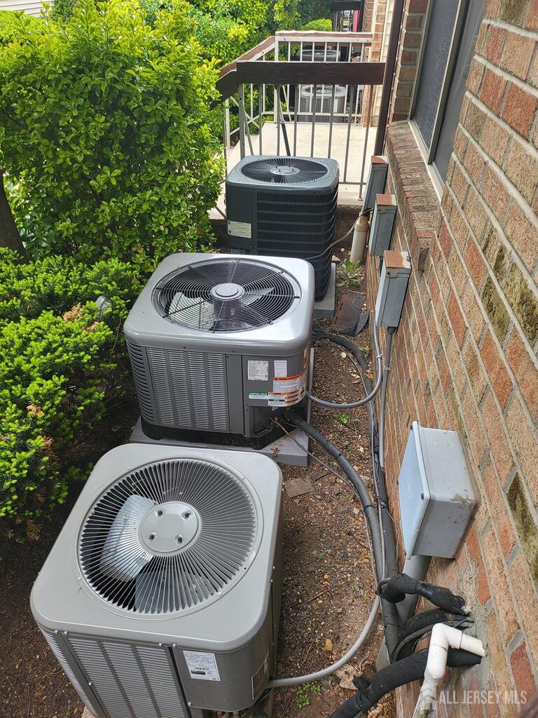 Photo 22 of 1002 Hidden Village Drive, Perth Amboy NJ 08861, Perth Amboy, NJ