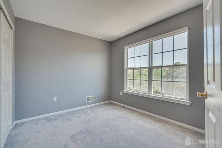 Photo 15 of 41 Rojewski Way, Parlin NJ 08859, Parlin, NJ