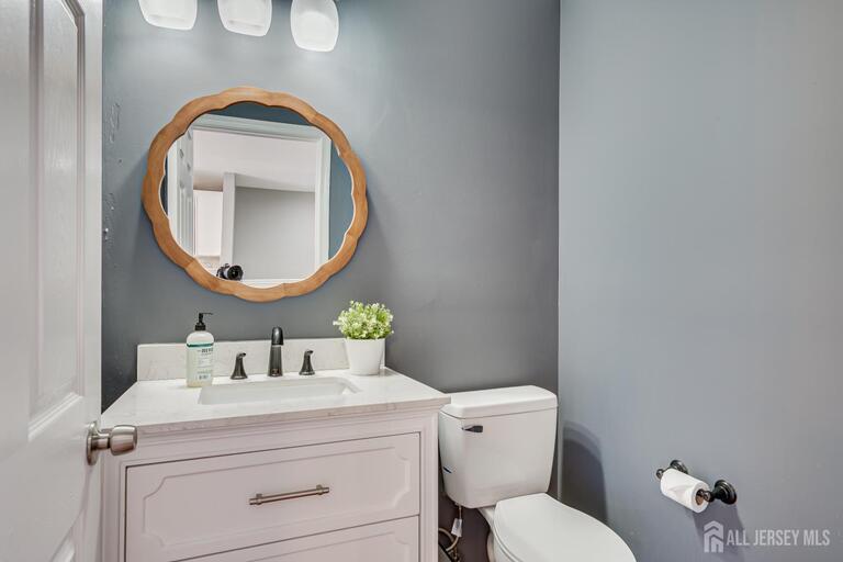 Photo 11 of 41 Rojewski Way, Parlin NJ 08859, Parlin, NJ