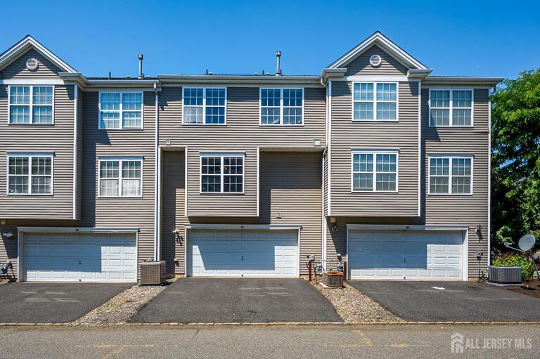 Photo 18 of 41 Rojewski Way, Parlin NJ 08859, Parlin, NJ