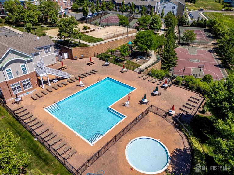 Photo 27 of 41 Rojewski Way, Parlin NJ 08859, Parlin, NJ