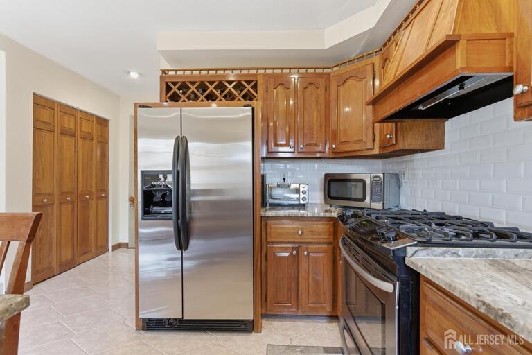 Photo 8 of 329 S Pine Avenue, South Amboy NJ 08879, South Amboy, NJ