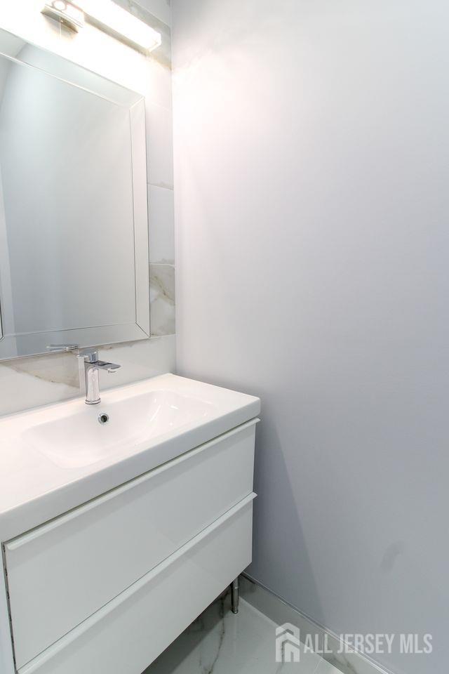 Photo 33 of 95 Kennedy Avenue, Aberdeen NJ 07721, Aberdeen, NJ