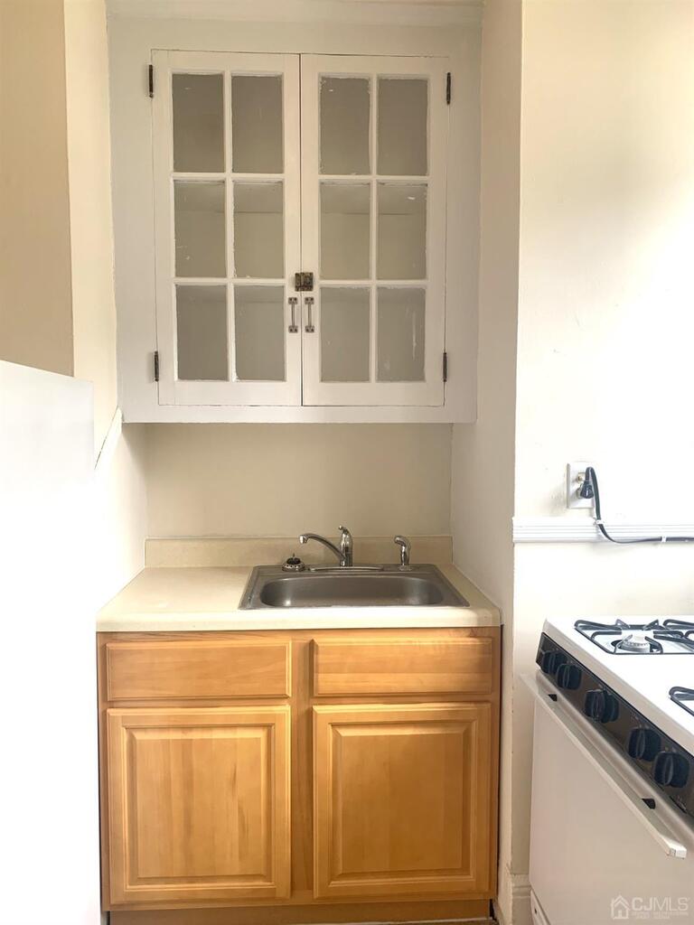 Photo 8 of 207 Woodbridge Avenue # A, Metuchen NJ 08840, Metuchen, NJ