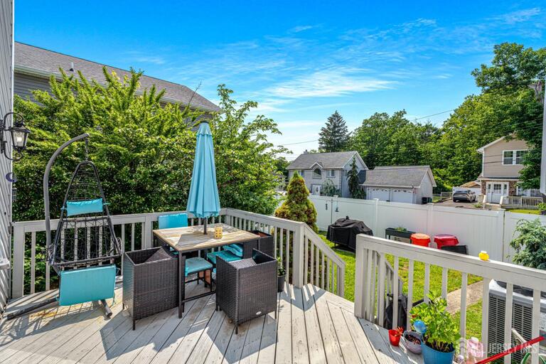 Photo 4 of 76 Woodland Drive, Keyport NJ 07735, Keyport, NJ