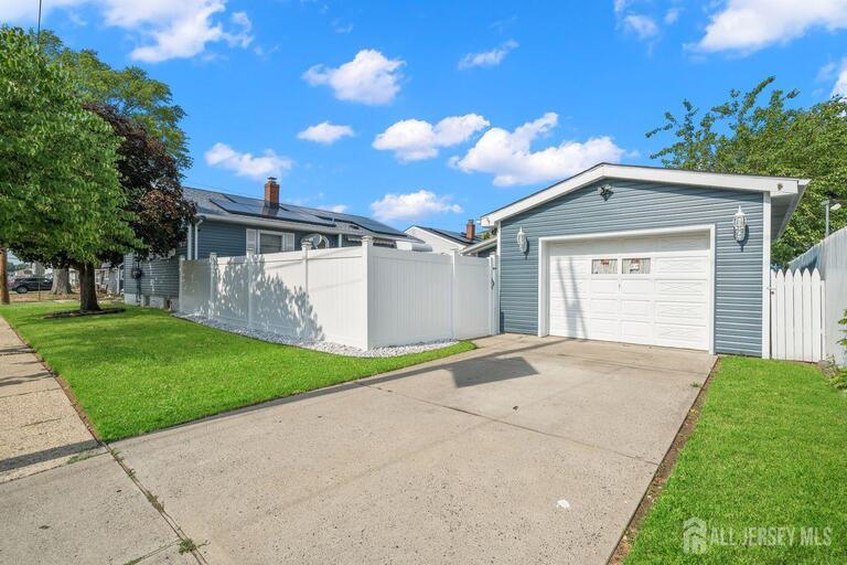 Photo 16 of 21 Spruce Street, Carteret NJ 07008, Carteret, NJ