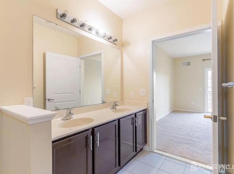 Photo 12 of 534 Doral Court, Piscataway NJ 08854, Piscataway, NJ