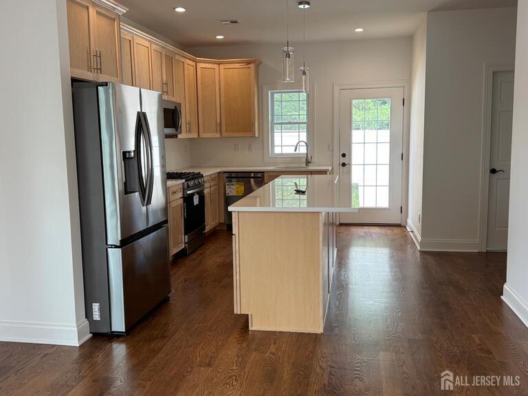 Photo 10 of 12 Moyse Place, Edison NJ 08820, Edison, NJ