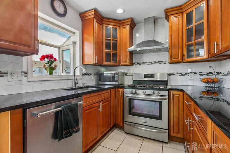 Photo 4 of 33 ADAMS ST Street, Iselin NJ 08830, Iselin, NJ