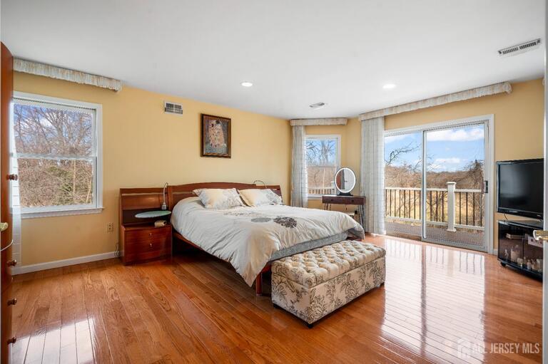 Photo 18 of 41 Addington Court, East Brunswick NJ 08816, East Brunswick, NJ