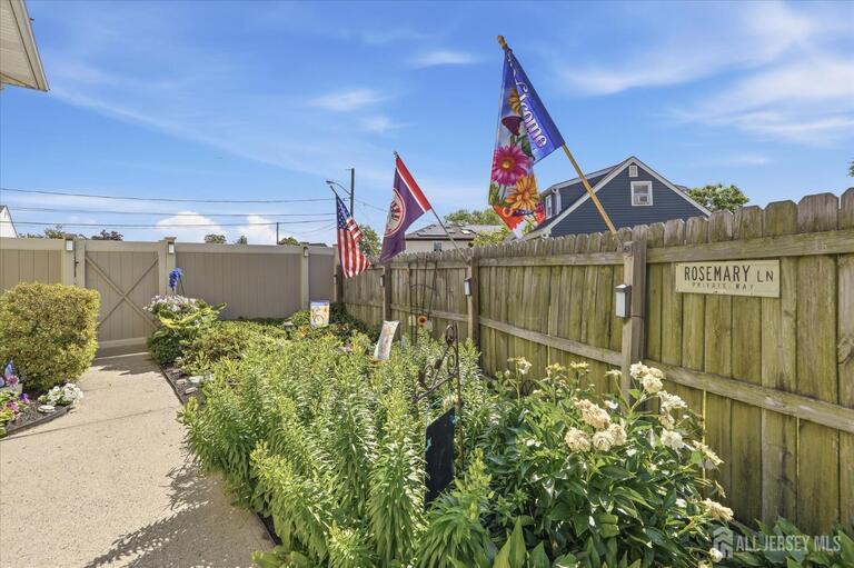 Photo 8 of 902 10th Street, Union Beach NJ 07735, Union Beach, NJ