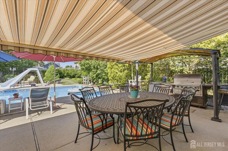 Photo 18 of 902 10th Street, Union Beach NJ 07735, Union Beach, NJ
